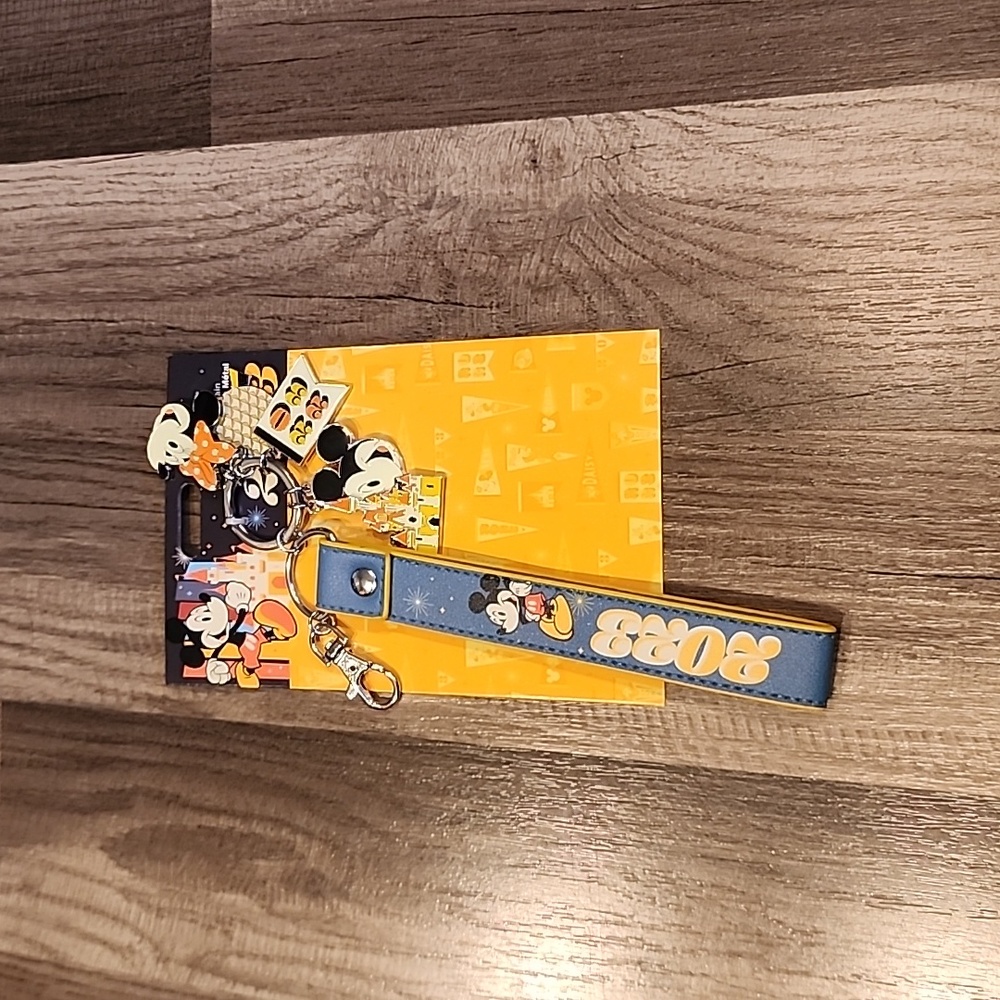2023 Disney Keychain